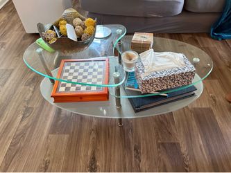 Modern Tiered Glass Coffee Table – Oval / S-Curve Design
