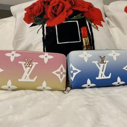 Pretty Clutch/Wallets 