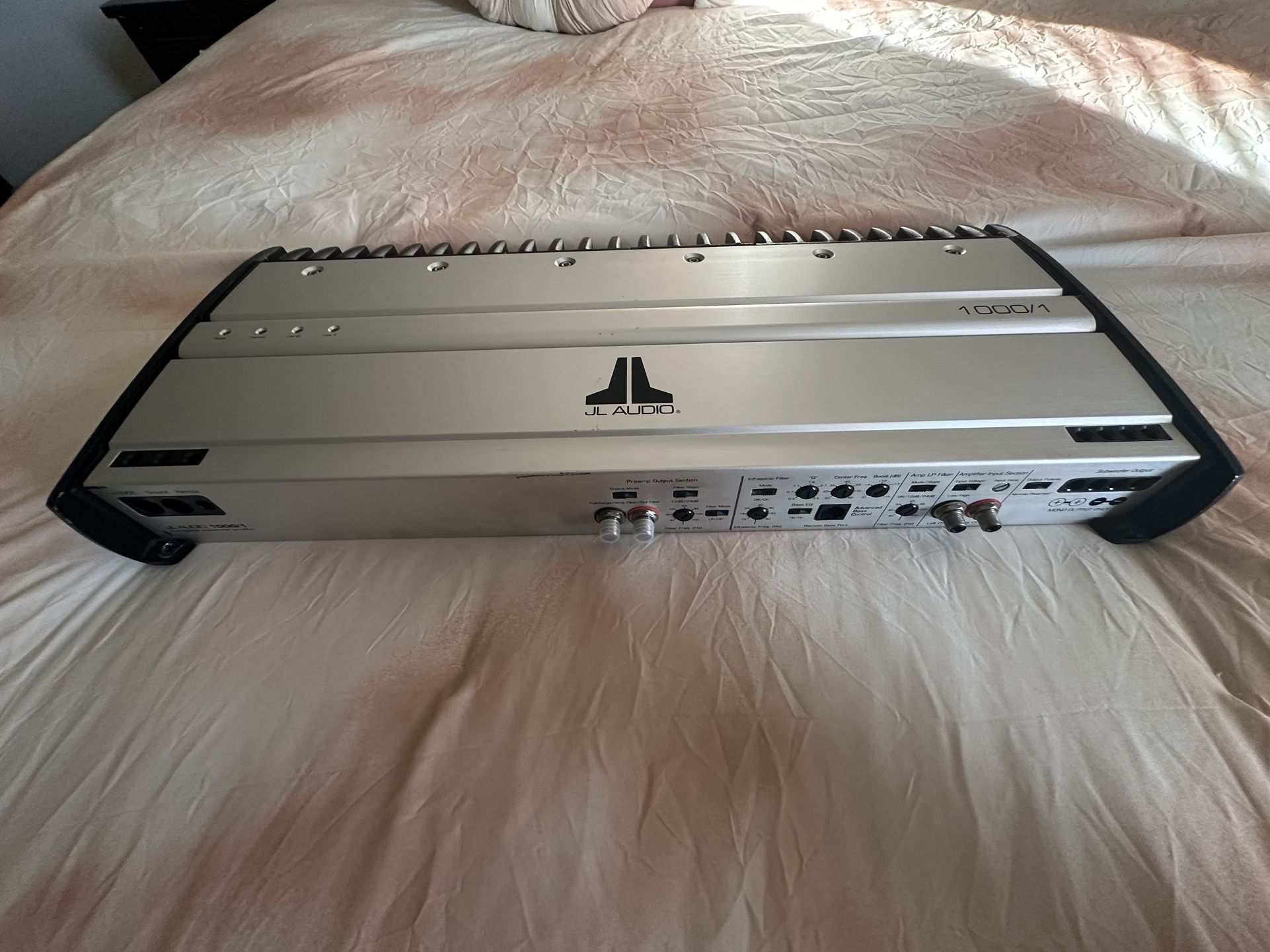 JL AUDIO SLASH 1000/1 AMP 