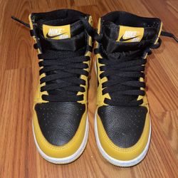 Jordan 1 Retro High OG Pollen