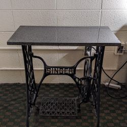 Sewing Table Vintage, Very Nice. Antique. Singer