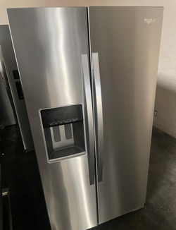 Deal: Whirlpool Stainless Side‑by‑Side w/ Ice Maker – Clean
