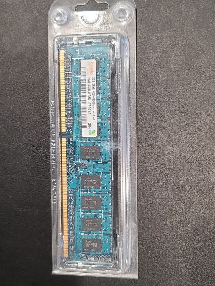 2GB Memory Module. MB981G/A 2GB 2Rx8 PC3-8500E-7-10-E0