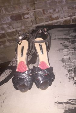 Halston size 7 heels