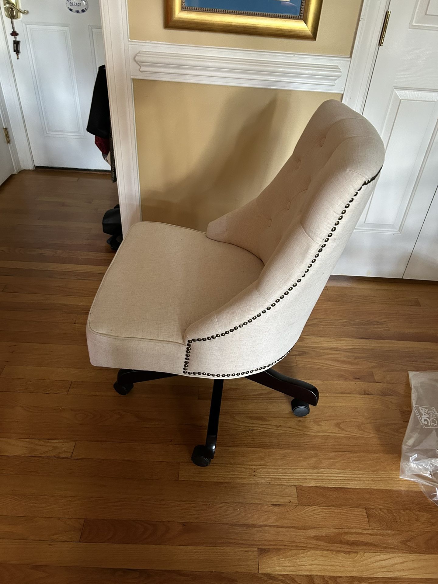 Swivel Office Or Drawing Table Chair
