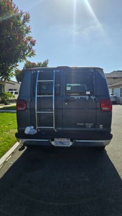 2003 Dodge Ram Van