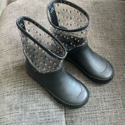 BURBERRY KIDS RAIN BOOTS SIZE 29 