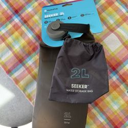 Hydrapak Seeker 2L. New 
