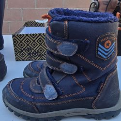 Boys boots