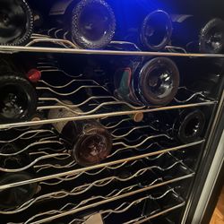 Dual Zone Wine Cooler 44 Bottles Magic Chef