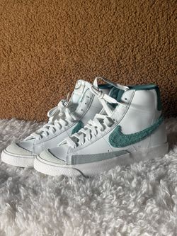 Nike Blazers Mid Youth 6.5