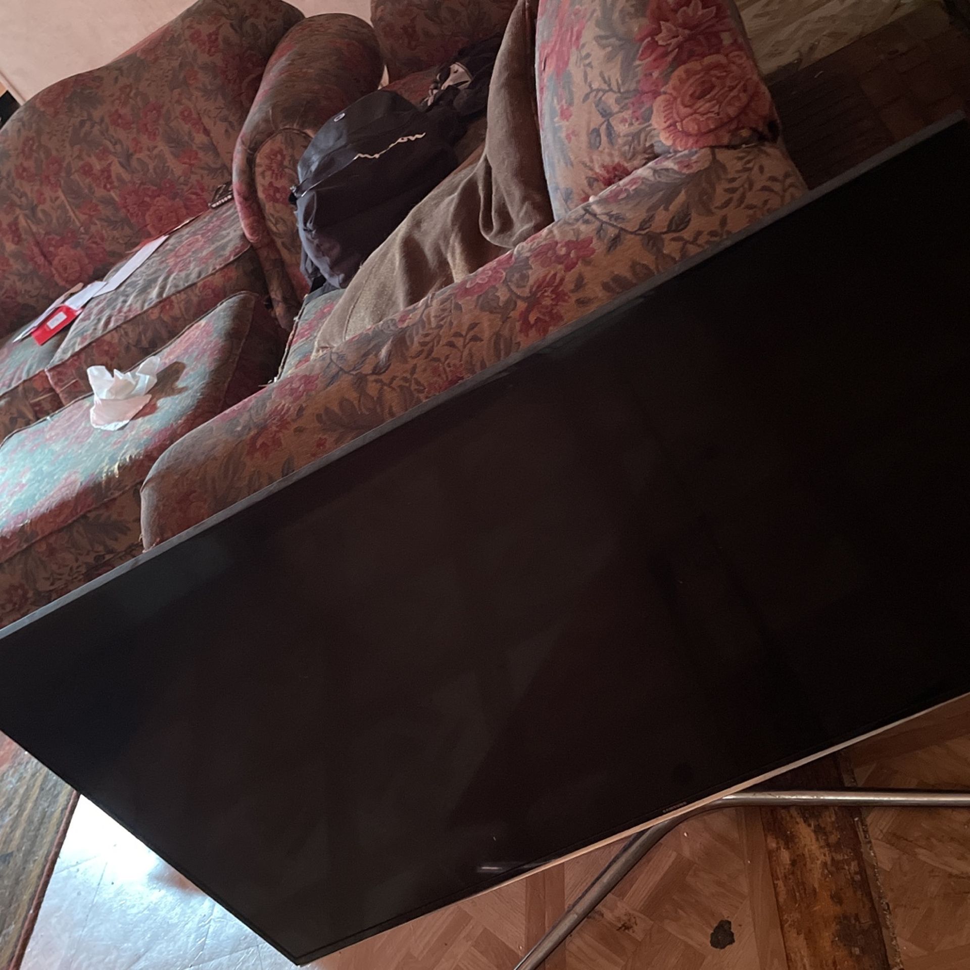100 Inch Smart Samsung Flatscreen Tv