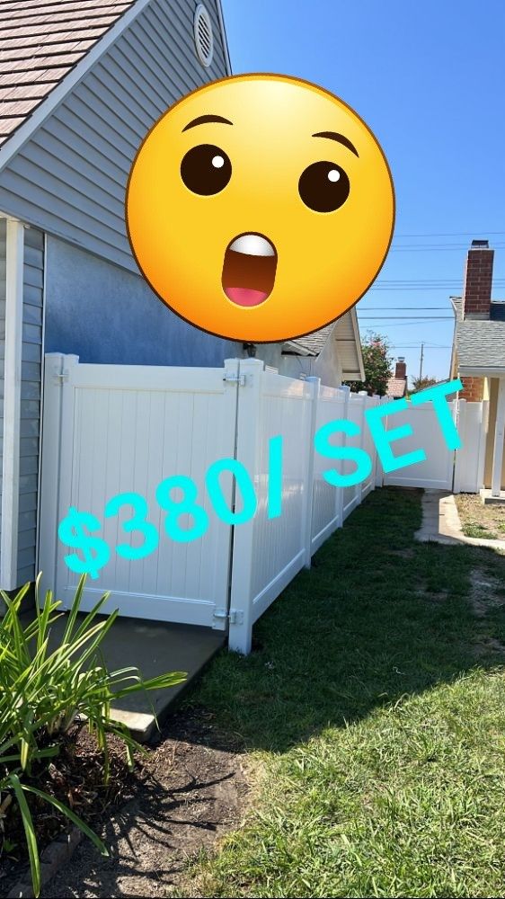 Full Privacy Vinyl gate: white vinyl fence gate vinyl topper fence white front yard side yard fence
