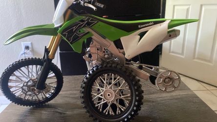 Kawasaki toy bike