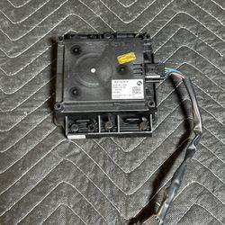 Hyundai Ioniq 6 Virtual Engine Sound Speaker VESS Control Unit-Assy 96390-KL200