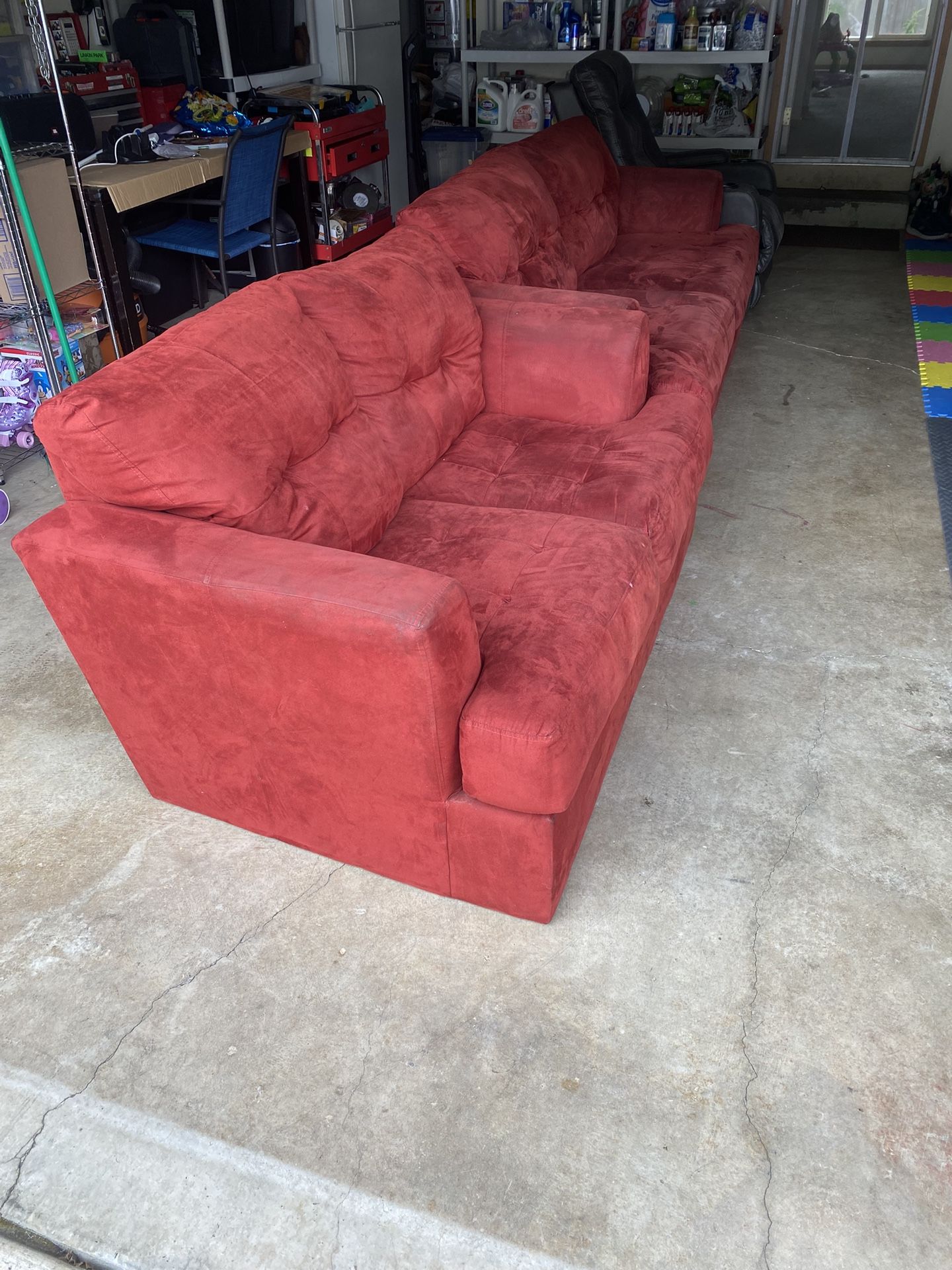 Free red couches (posting For only One Week Before Disposing)