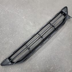 2017 2018 2019 2020 Nissan Rogue Lower Grill
