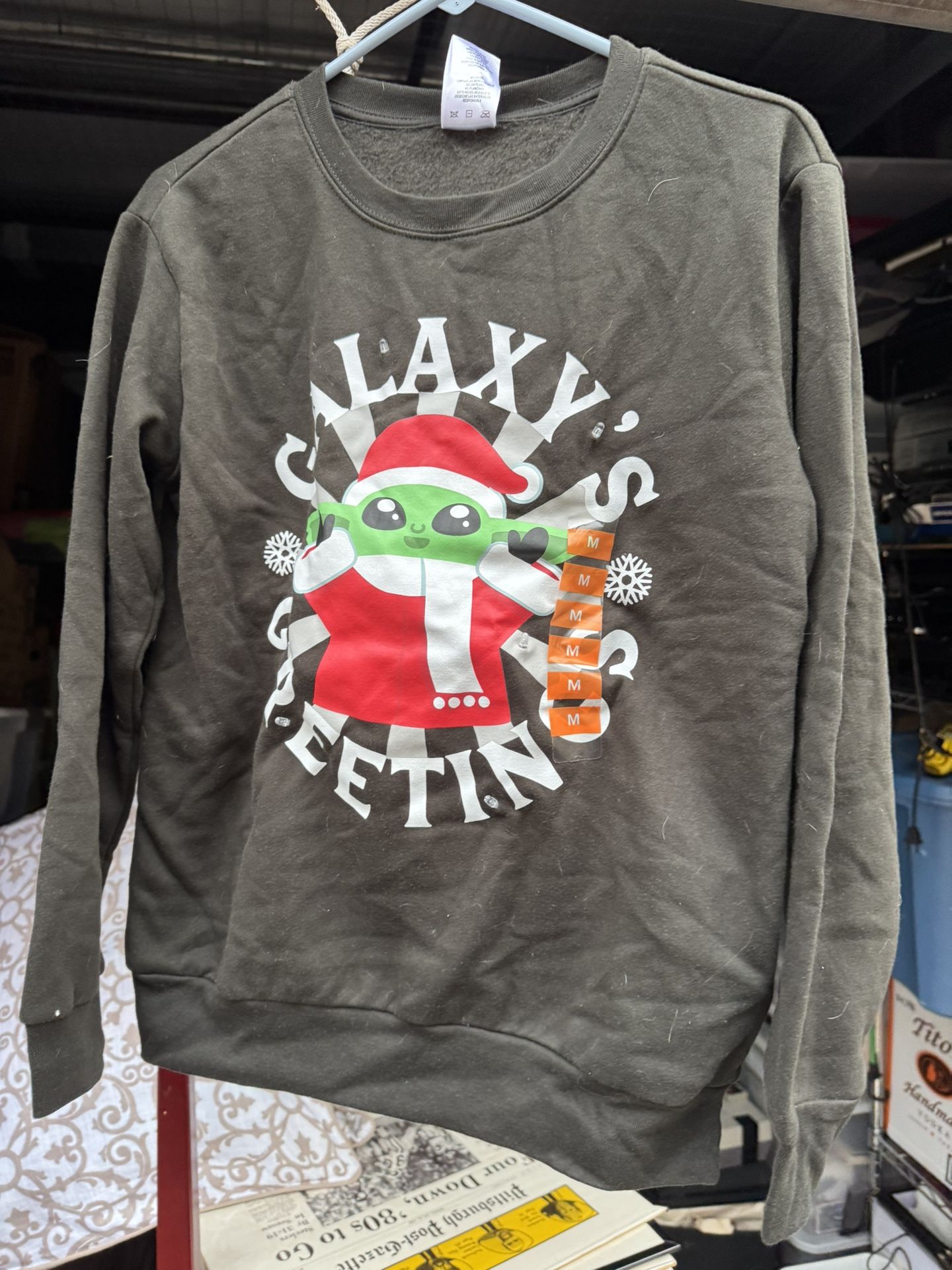 Disney Star Wars Galaxy Christmas Light Flashing Unisex Sweatshirt Size Medium 