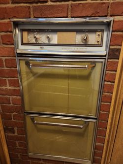1960’s O’Keefe & Merritt Gas Wall Oven for sale