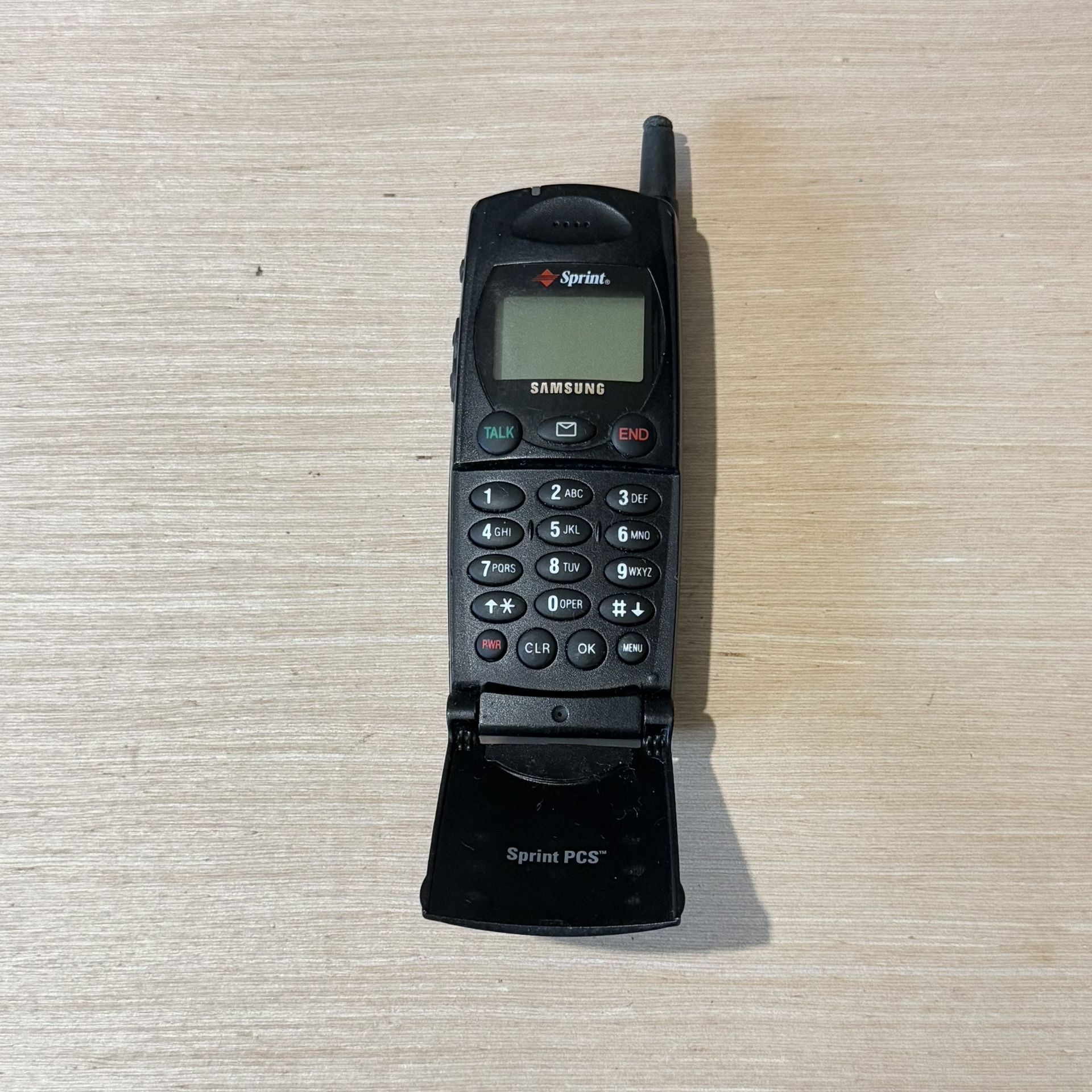 Samsung SCH-2000 Rare Cellular Phone Blk Sprint “UNTESTED”No Charger Buy As Is.