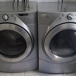 Whirlpool Washer and Dryer Set