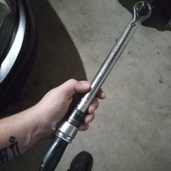 Husky Torque Wrench 