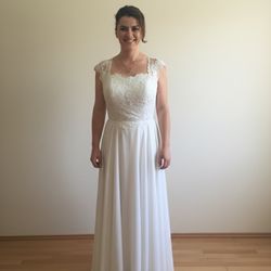 Handmade 2-in-1 Wedding Gown + Cathedral Train (Size 6/8)
