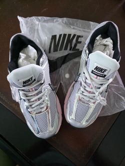 Woman nike sport shoes