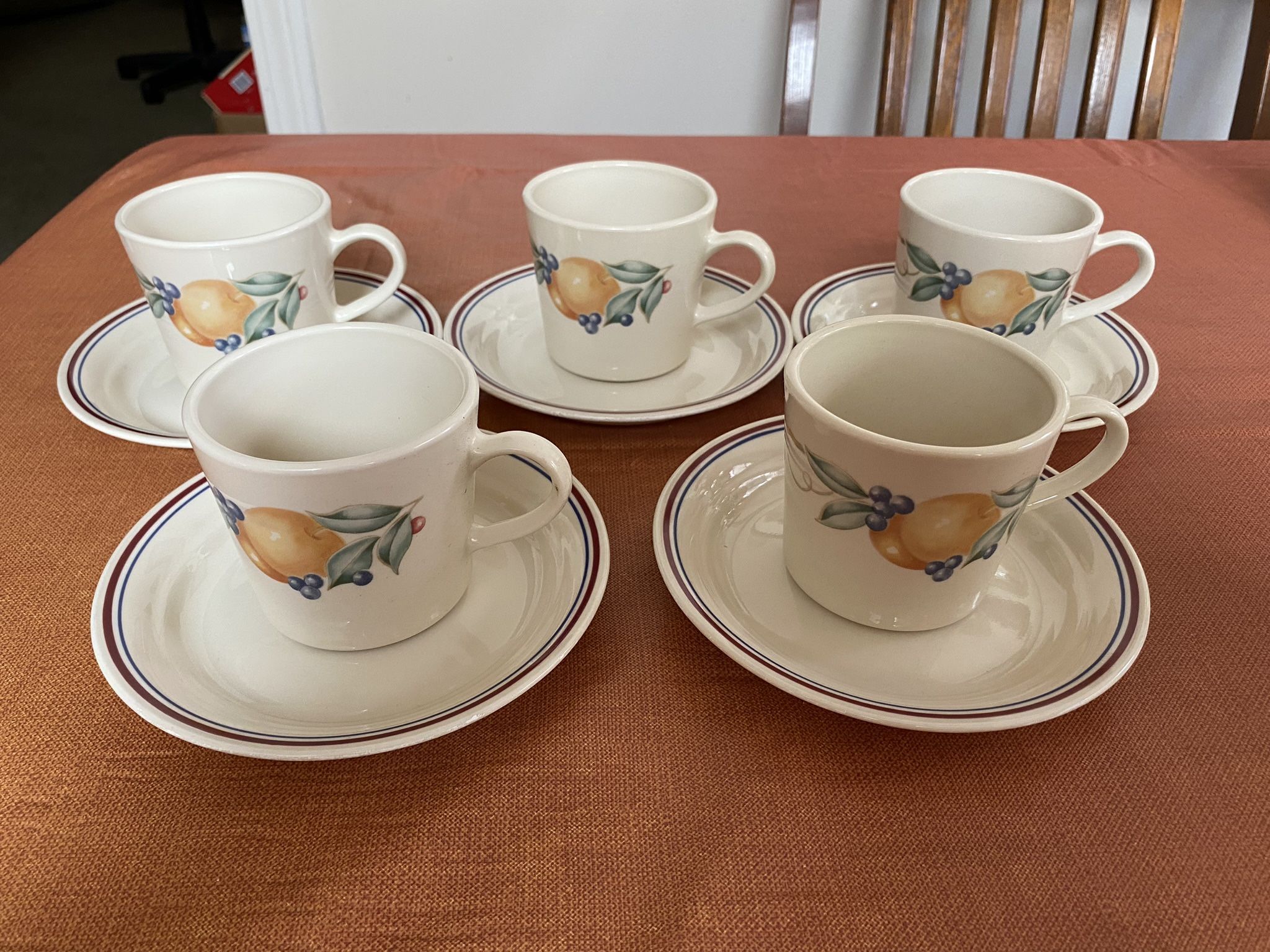 Vintage Retired Pattern “Abundance” Corelle Coffee Tea Cup And Saucer Sets. Set Of 5 Cup And Saucers. $15.00 For The Set. Will Not Separate.
