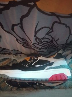 SHOES- Sketchers, SKX Court & Classics  1992*
