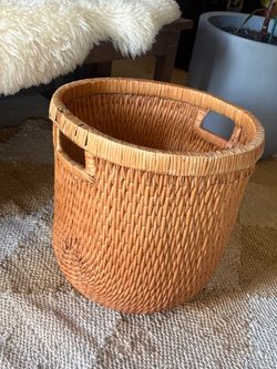Vinatge Large Woven Rattan Storage Basket planter 17”
