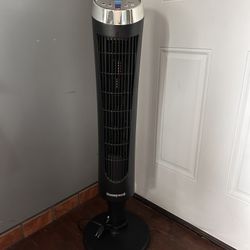 Honeywell Oscillating Tower Fan
