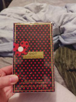 Dot by Marc Jacobs