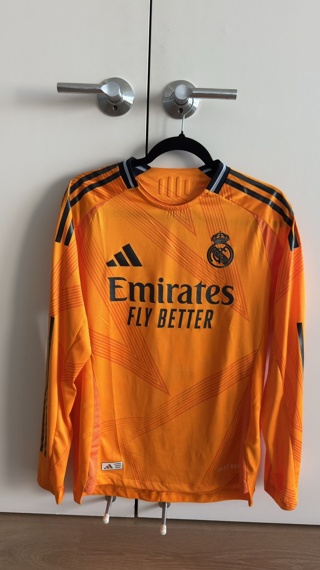 Real Madrid Orange Long Sleeve Jersey (Size M) 🟠⚫️