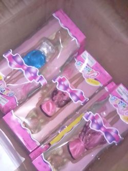 FASHION CHRISTIE DOLLS THERE ALL IN BOXES ORIGINAL JUST LIKE YOU SEE HERE  PRICE $75