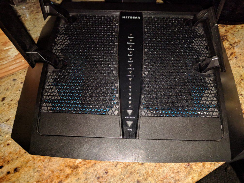Netgear Nighthawk X6 (R8000) router