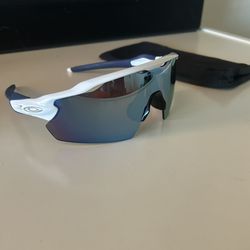 Oakley Sunglasses Radar EV Prizm Deep Water Polarized 