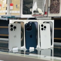 iPhone 15 Pro (Factory Unlocked)