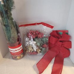 CHRISTMAS TREE & Bows