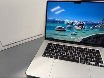 New open box Apple MacBook Air 15” m5 16GB RAM 512gb AppleCare plus eligible
