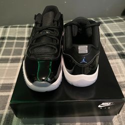 🛸Space jam 11 Low Size 10.5 Brand New 🪐