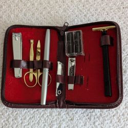 Travel Kit Set Of Eight Items Accessories Kit Zippered Case