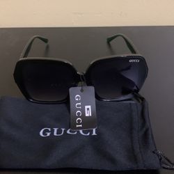 Woman’s Sunglasses 