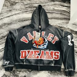 Valley Dreams Hoodie 