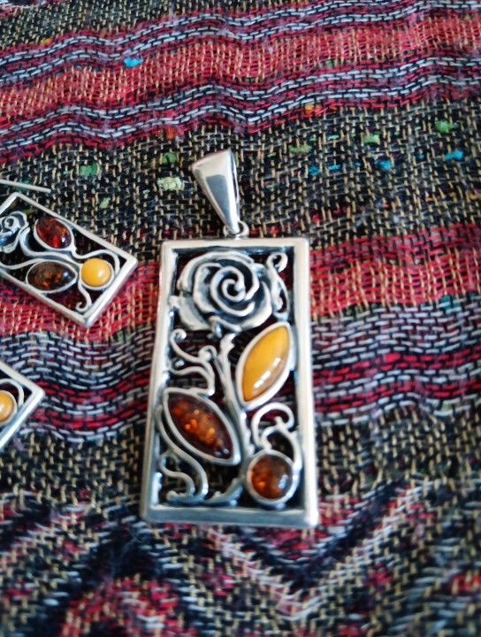 Rose Design Amber Sterling Silver Set