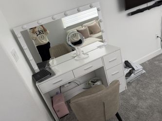 Makeup Vanity