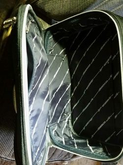 clothing - make-up- accessory-bag.