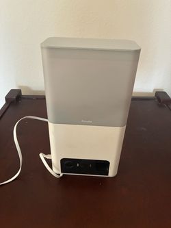 Petcube Cat Dog Food Treat Dispenser