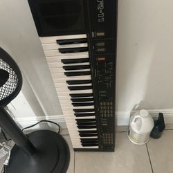 Yamaha Keyboard 