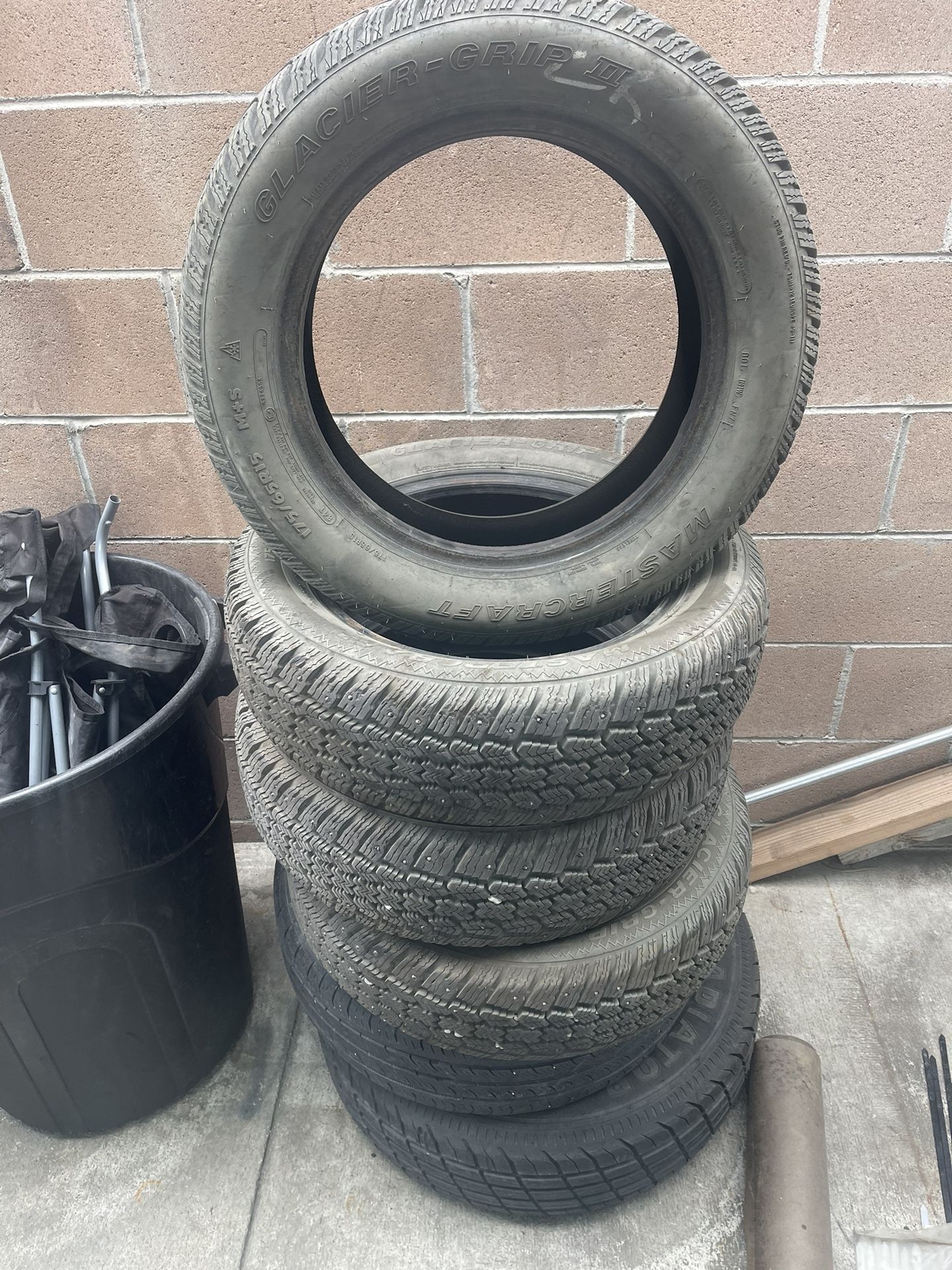 Set Of Glaciel Grip 4 Tires